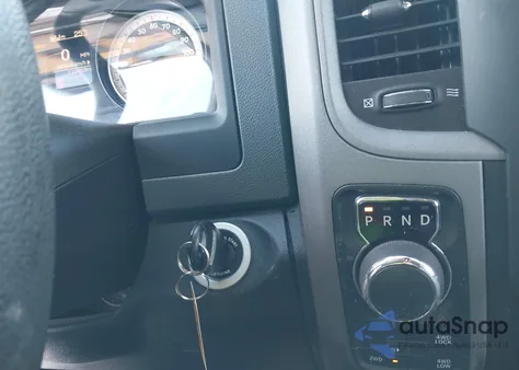 2015 Ram 1500 Express z USA, uszkodzony, nr VIN 1C6RR7FT7FS679549